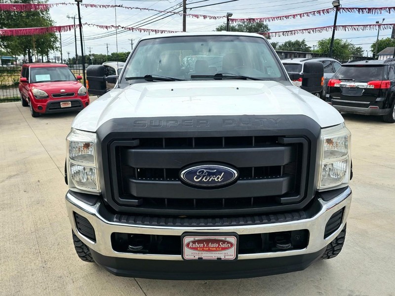 Ford Super Duty F-250 SRW Vehicle Image 05