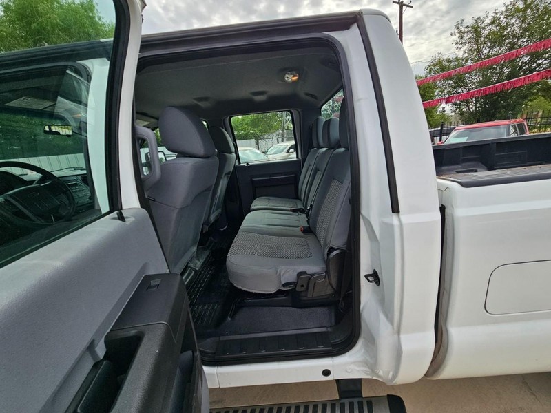 Ford Super Duty F-250 SRW Vehicle Image 10