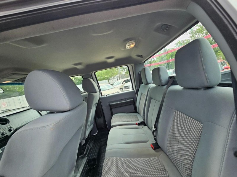 Ford Super Duty F-250 SRW Vehicle Image 11