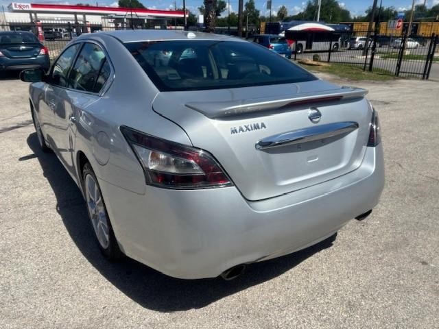 Nissan Maxima Vehicle Image 03