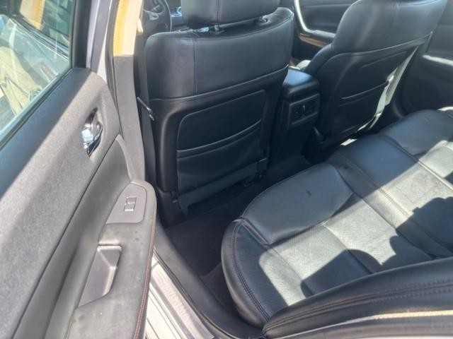 Nissan Maxima Vehicle Image 12