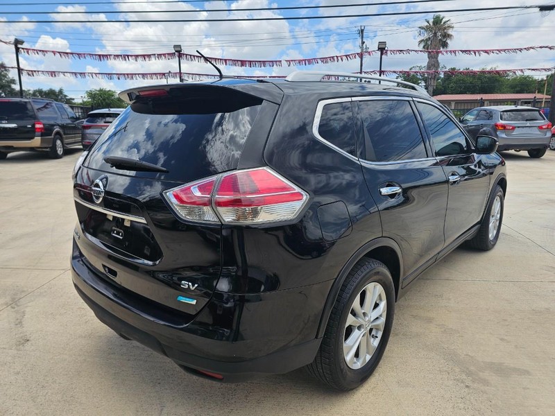 Nissan Rogue Vehicle Image 07