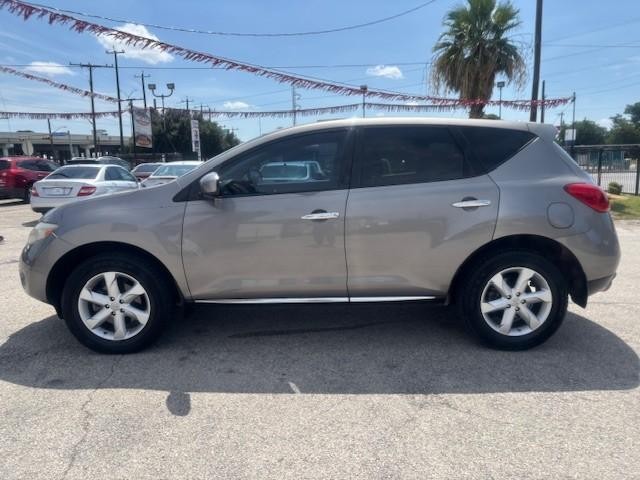 Nissan Murano Vehicle Image 02