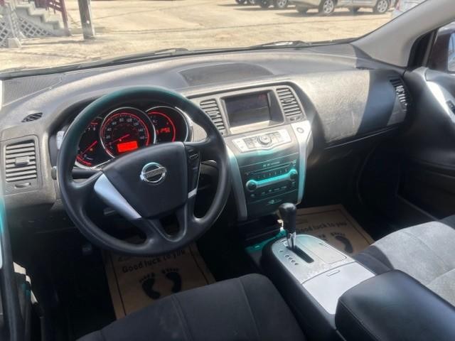 Nissan Murano Vehicle Image 12