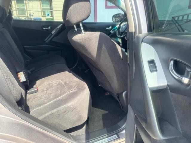 Nissan Murano Vehicle Image 15