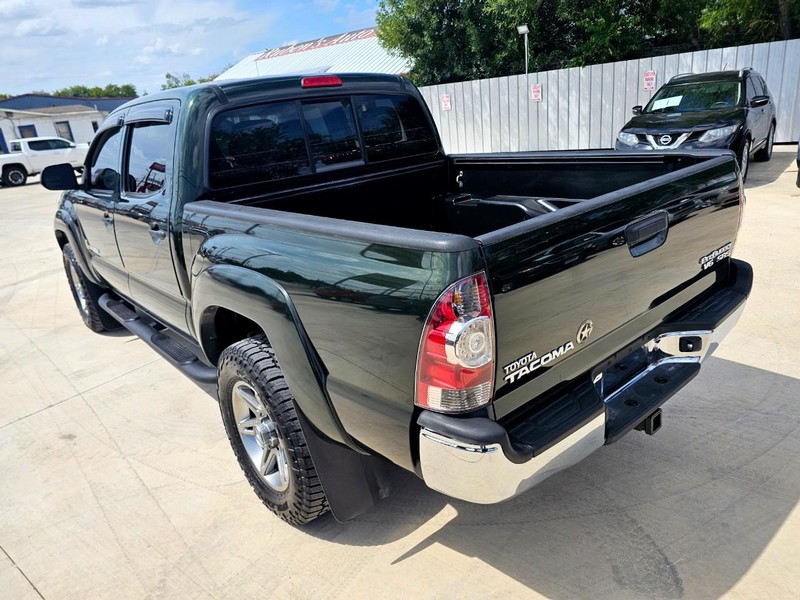 Toyota Tacoma Vehicle Image 03
