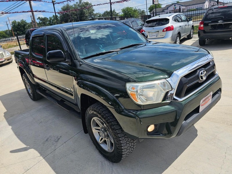 Toyota Tacoma Vehicle Image 08