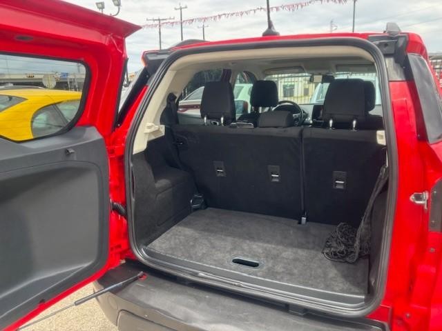 Ford EcoSport Vehicle Image 19