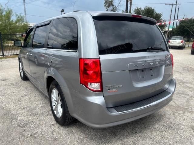 Dodge Grand Caravan Vehicle Image 03
