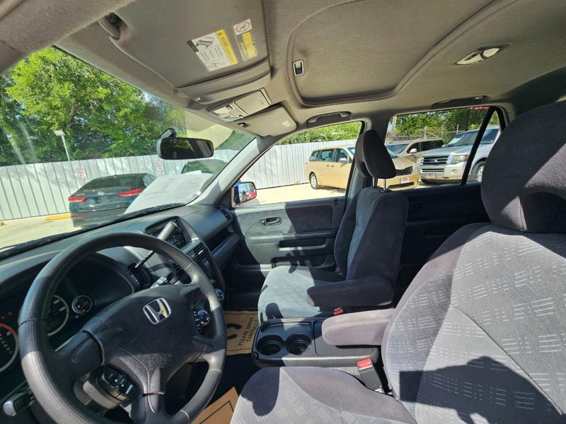 Honda CR-V Vehicle Image 12