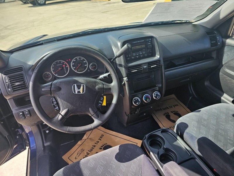 Honda CR-V Vehicle Image 15