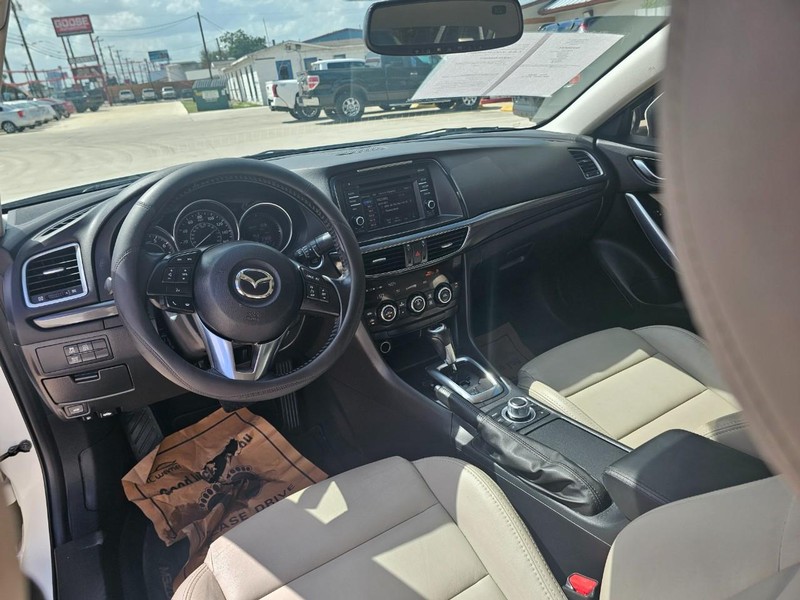 Mazda MAZDA6 Vehicle Image 13