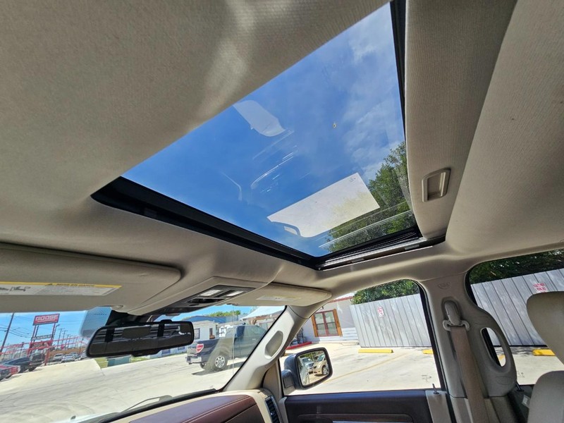 Ram 1500 Vehicle Image 16