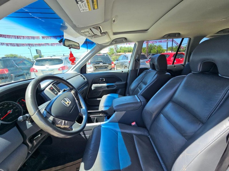 Honda Pilot Vehicle Image 14