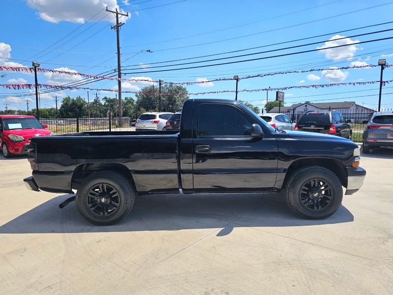 Chevrolet Silverado 1500 Vehicle Image 06
