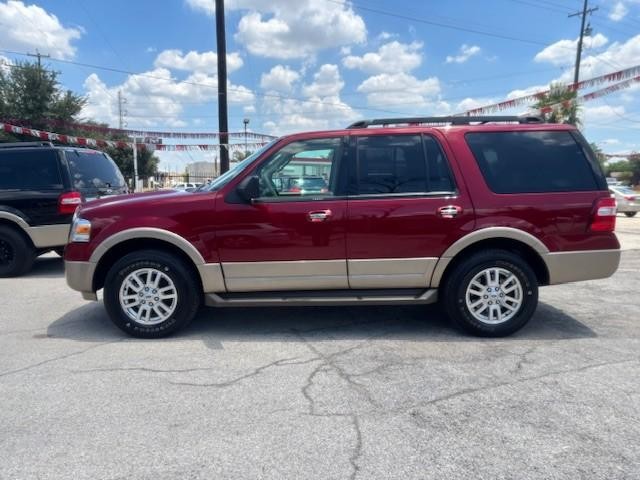 Ford Expedition Vehicle Image 02