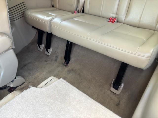 Ford Expedition Vehicle Image 16