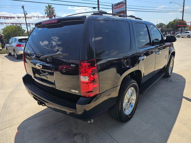 Chevrolet Tahoe Vehicle Image 06