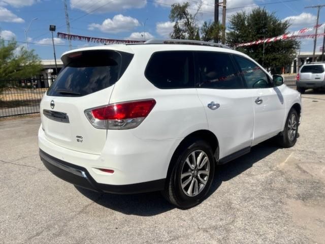 Nissan Pathfinder Vehicle Image 05