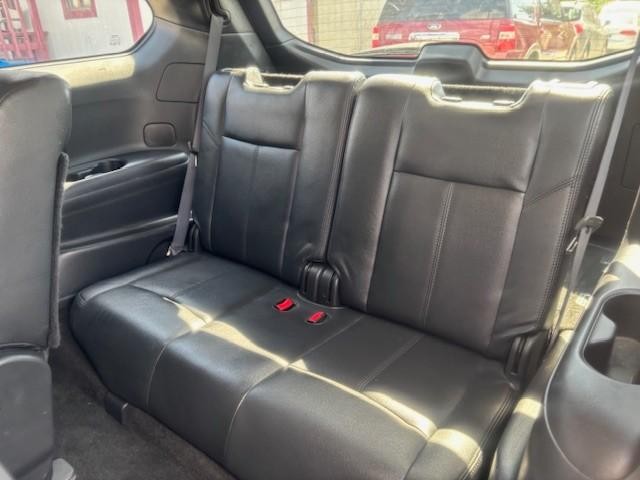 Nissan Pathfinder Vehicle Image 15