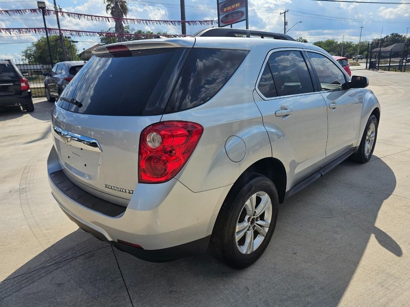Chevrolet Equinox Vehicle Image 06