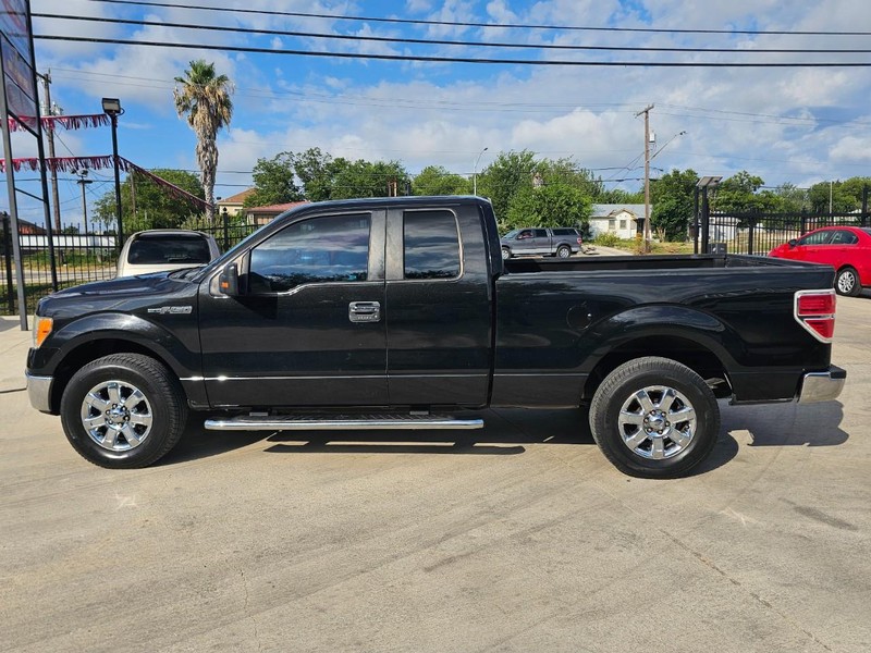 Ford F-150 Vehicle Image 02