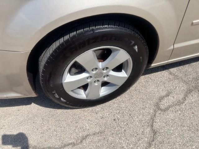 Dodge Grand Caravan Vehicle Image 09