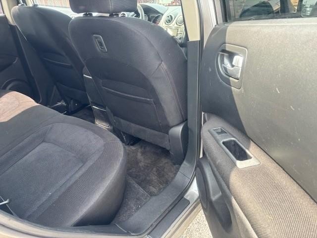 Nissan Rogue Select Vehicle Image 16