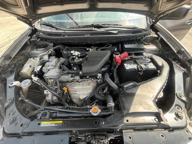 Nissan Rogue Select Vehicle Image 21