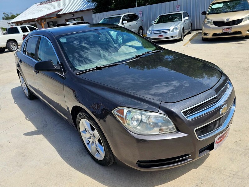 Chevrolet Malibu Vehicle Image 07
