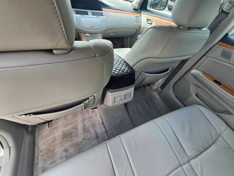 Toyota Avalon Vehicle Image 13