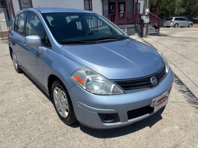 Nissan Versa Vehicle Image 07