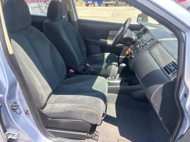 Nissan Versa Vehicle Image 17