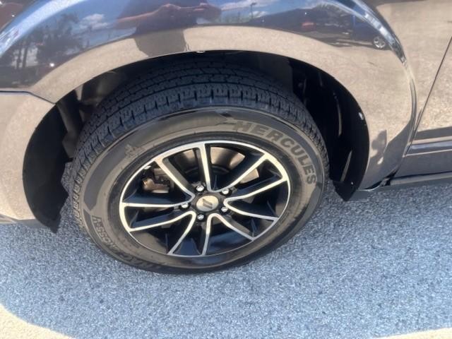 Dodge Journey Vehicle Image 09