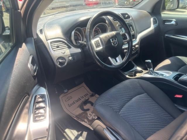 Dodge Journey Vehicle Image 10