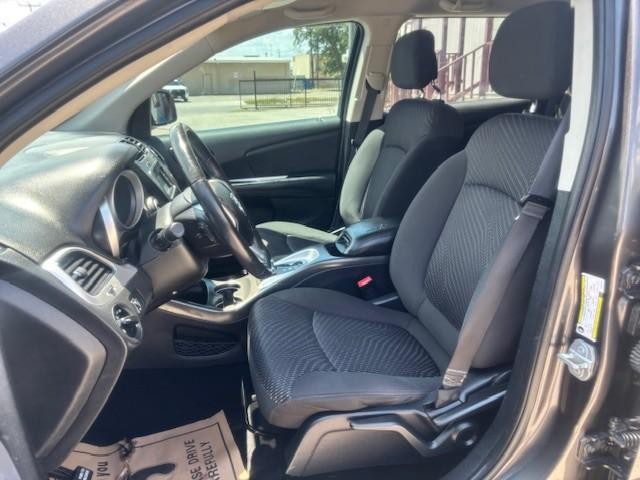 Dodge Journey Vehicle Image 11