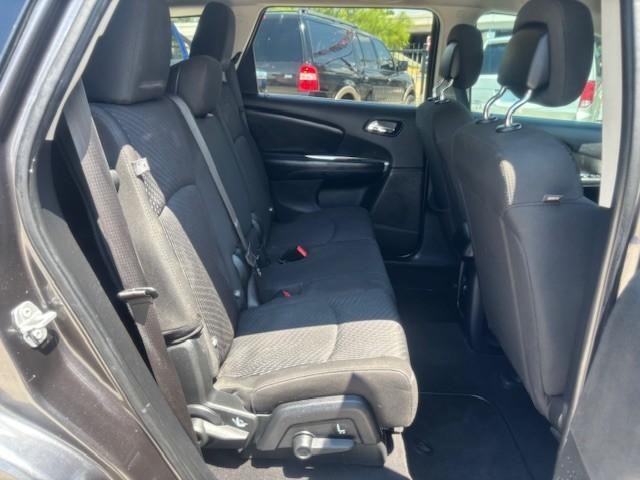 Dodge Journey Vehicle Image 18
