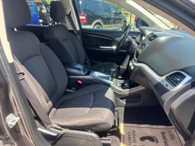 Dodge Journey Vehicle Image 22