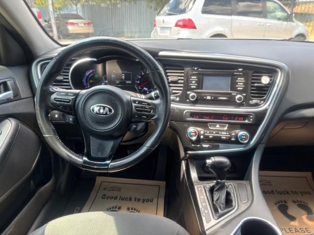 Kia Optima Hybrid Vehicle Image 12