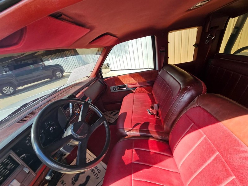 Chevrolet 1500 Pickups Vehicle Image 10
