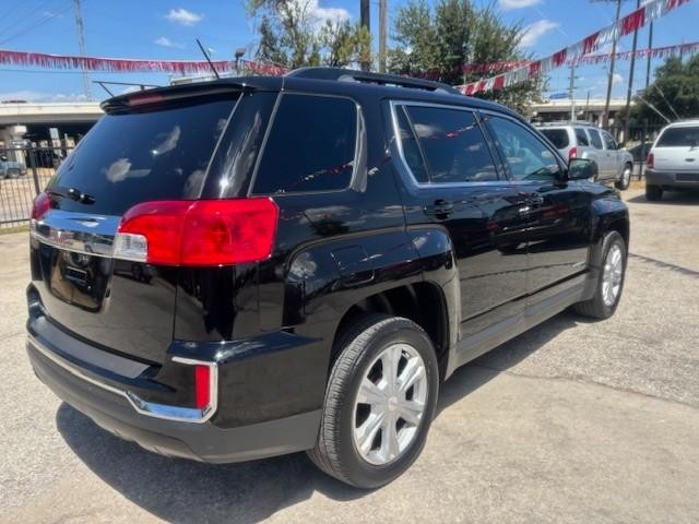 GMC Terrain Vehicle Image 05