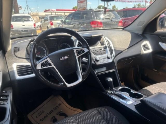 GMC Terrain Vehicle Image 12