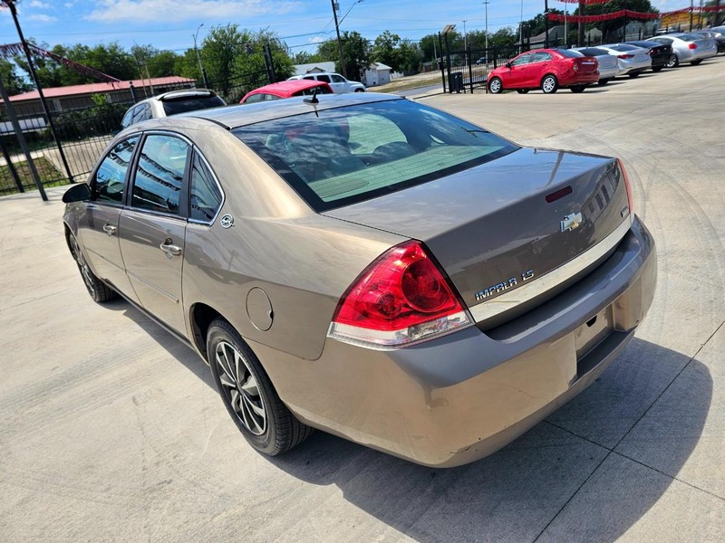 Chevrolet Impala Vehicle Image 03