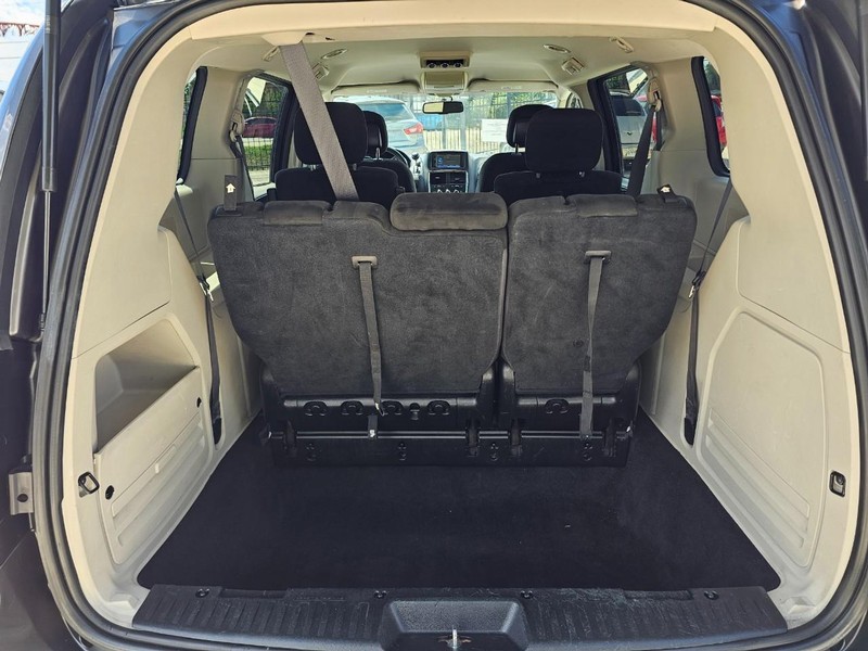 Dodge Grand Caravan Vehicle Image 06