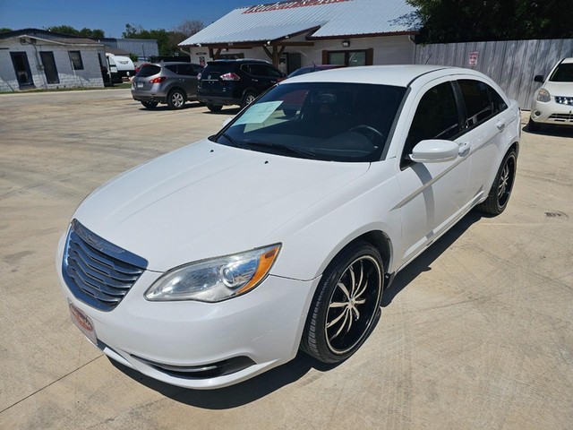 more details - chrysler 200