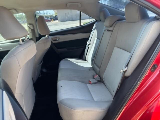 Toyota Corolla Vehicle Image 14
