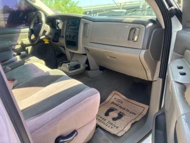 Dodge Ram 1500 Vehicle Image 17