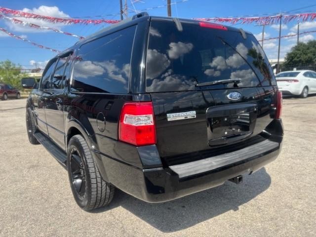 Ford Expedition EL Vehicle Image 03