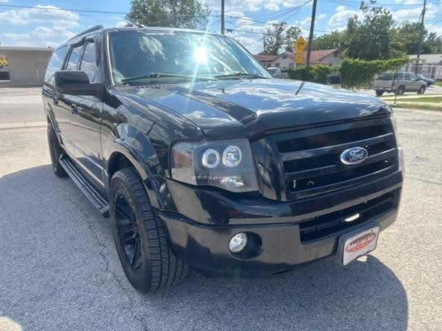 Ford Expedition EL Vehicle Image 07