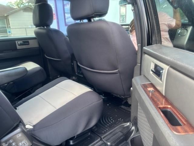 Ford Expedition EL Vehicle Image 16